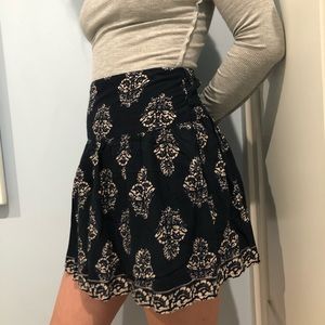 Holister mini skirt!
